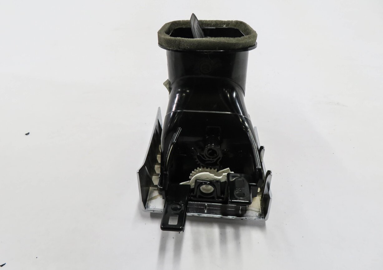 Thumbnail 6: 2012 RANGE ROVER SPORT (L320) RIGHT FRONT * CENTER DASH * HEATER A/C AIR VENT