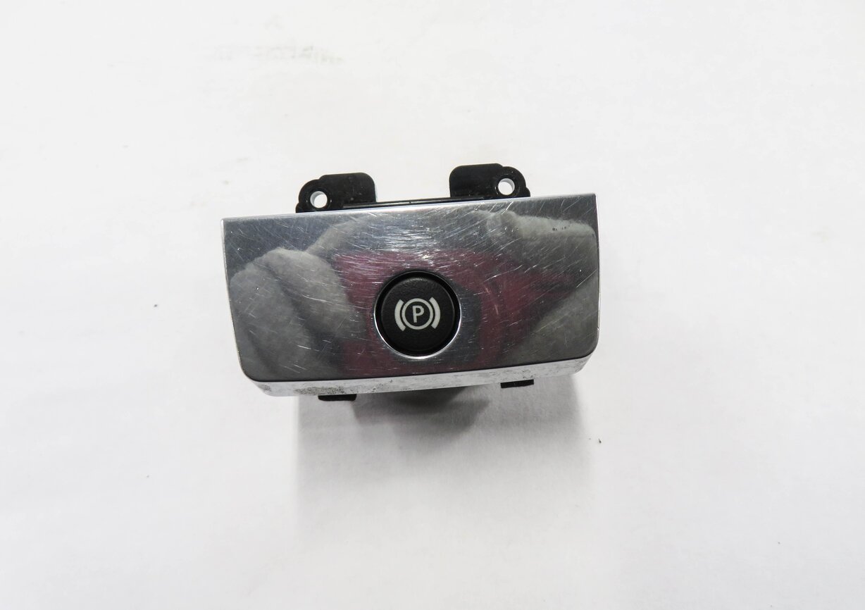 Thumbnail 2: 2012 RANGE ROVER SPORT (L320) PARKING BRAKE SWITCH BUTTON