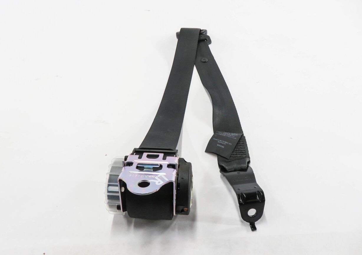 Thumbnail 5: 2012 RANGE ROVER SPORT (L320) REAR 2nd ROW SEAT - LEFT SEATBELT RETRACTOR