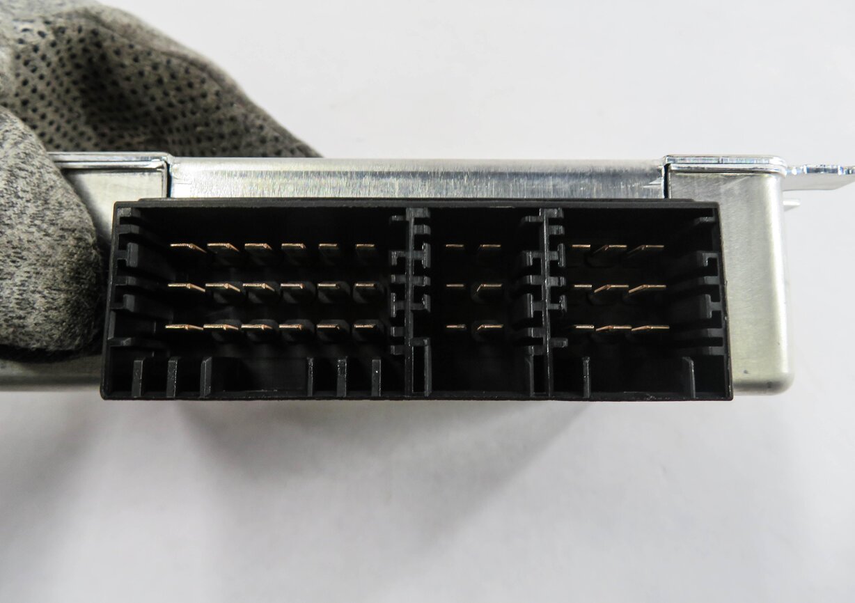 Thumbnail 6: 2010-2013 LAND ROVER LR4 - RANGE ROVER SPORT (L320 L322) TRANSFER CASE MODULE