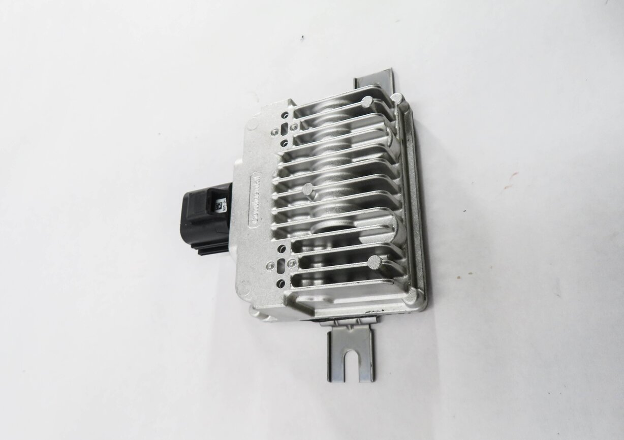 Thumbnail 3: 2010-2015 LR2 LR4 EVOQUE RANGE ROVER SPORT (L320 L538) FUEL PUMP CONTROL MODULE