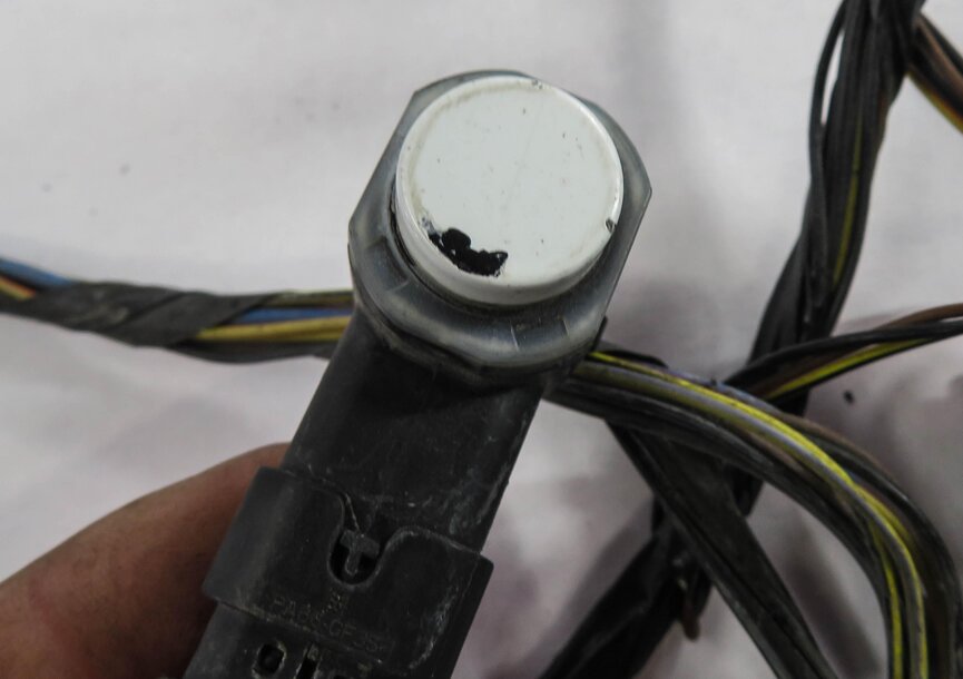 Thumbnail 7: 2012 RANGE ROVER SPORT (L320) FRONT PDC PARK SENSOR SET w/ HARNESSS (WHITE)