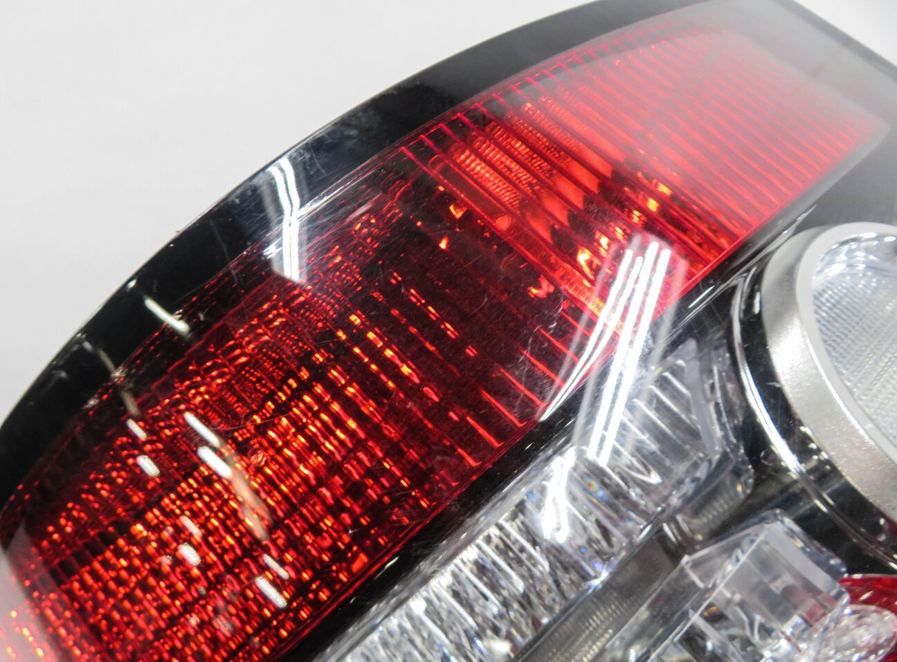 Thumbnail 7: 2012-2013 RANGE ROVER SPORT (L320) RIGHT PASSENGER TAILLIGHT BRAKE LIGHT LAMP