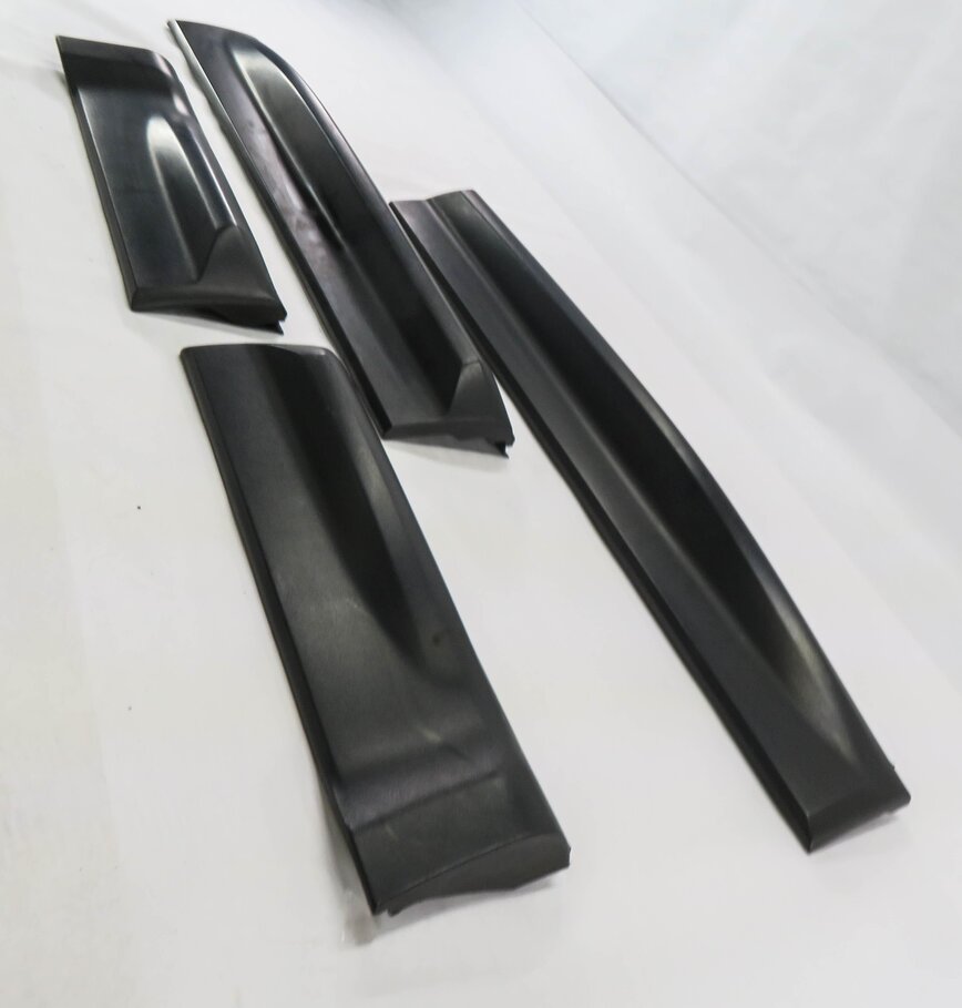 Thumbnail 3: 2012 RANGE ROVER SPORT (L320) FRONT & REAR DOOR RUNNER MOULDING TRIM SET-4