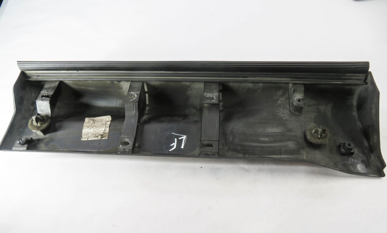 Thumbnail 6: 2012 RANGE ROVER SPORT (L320) FRONT & REAR DOOR RUNNER MOULDING TRIM SET-4