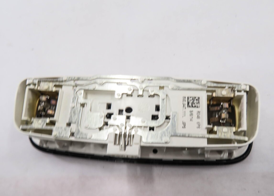 Thumbnail 5: 2015 AUDI S3 (8V) REAR DOMELIGHT LIGHT LAMP