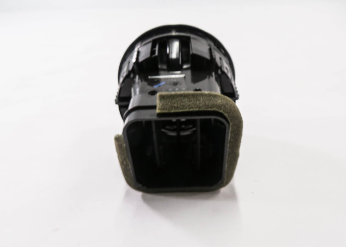 Thumbnail 4: 2015 AUDI S3 (8V) FRONT HEATER A/C AIR VENT