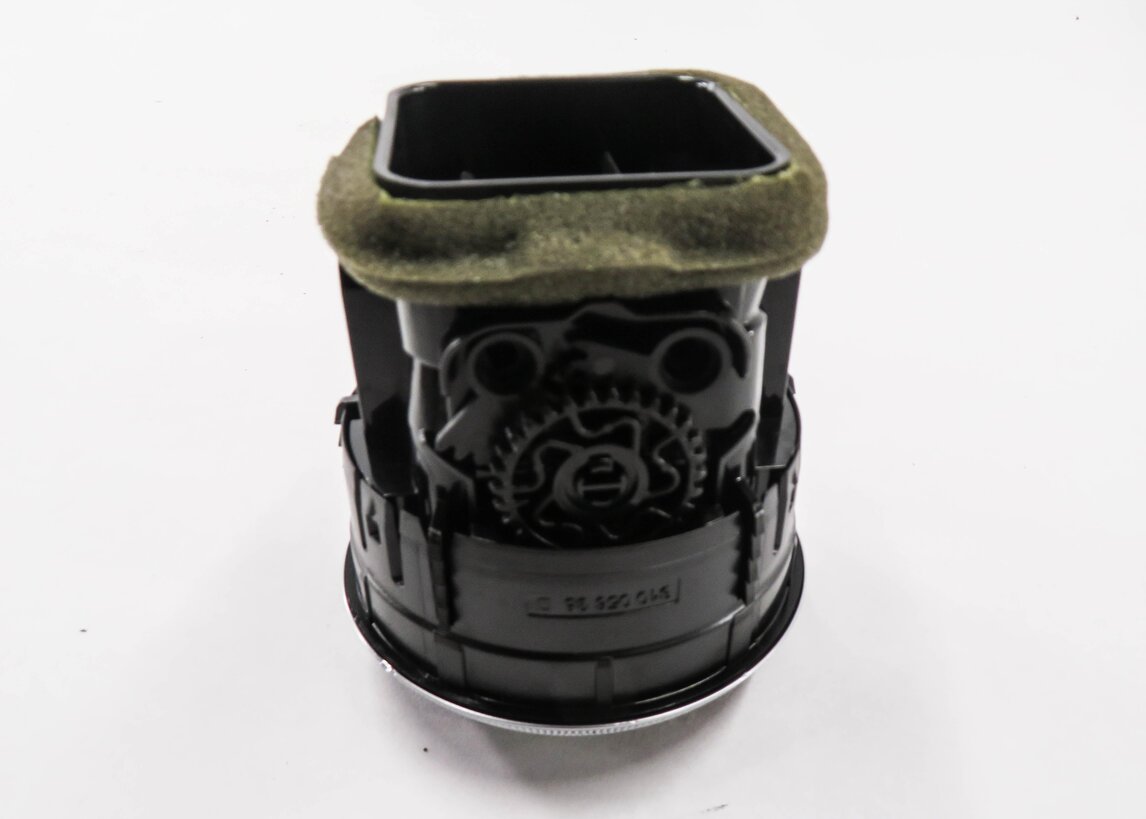 Thumbnail 4: 2015 AUDI S3 (8V) FRONT HEATER A/C AIR VENT