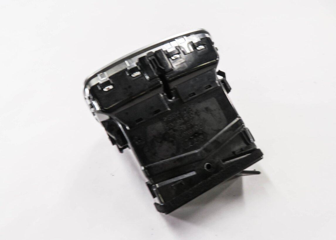 Thumbnail 3: 2015 AUDI S3 (8V) REAR CENTER CONSOLE HEATER A/C AIR VENT