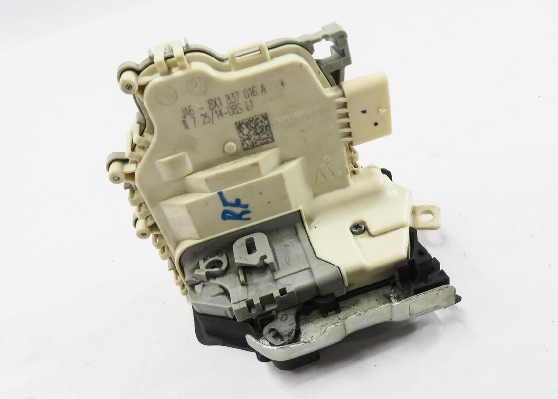 15-18 AUDI A3 S3 A4 Q5 TT (8V B9 MK3 FY) RIGHT FRONT PASSENGER DOOR LOCK LATCH