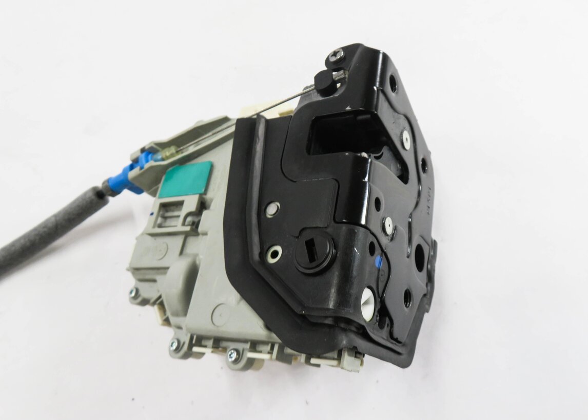 Thumbnail 4: 10-18 AUDI A3 A4 A8 Q3 Q5 S3 S4 SQ5 S8 LEFT SIDE REAR DOOR LOCK LATCH ACTUATOR
