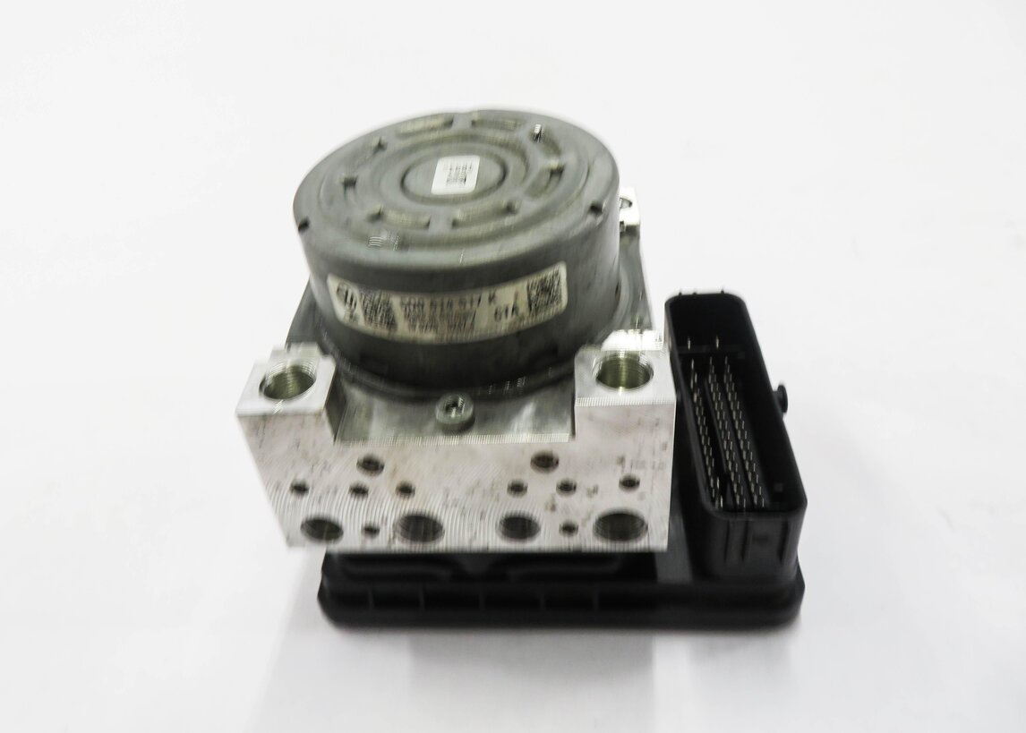 Thumbnail 2: 2015-2016 AUDI S3 (8V) ABS ANTI LOCK BRAKE PUMP w/ MODULE