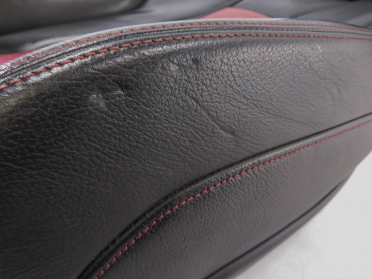Thumbnail 6: 2015 AUDI S3 (8V) DRIVER - UPPER TOP HEATED SEAT CUSHION (RED & BLACK)