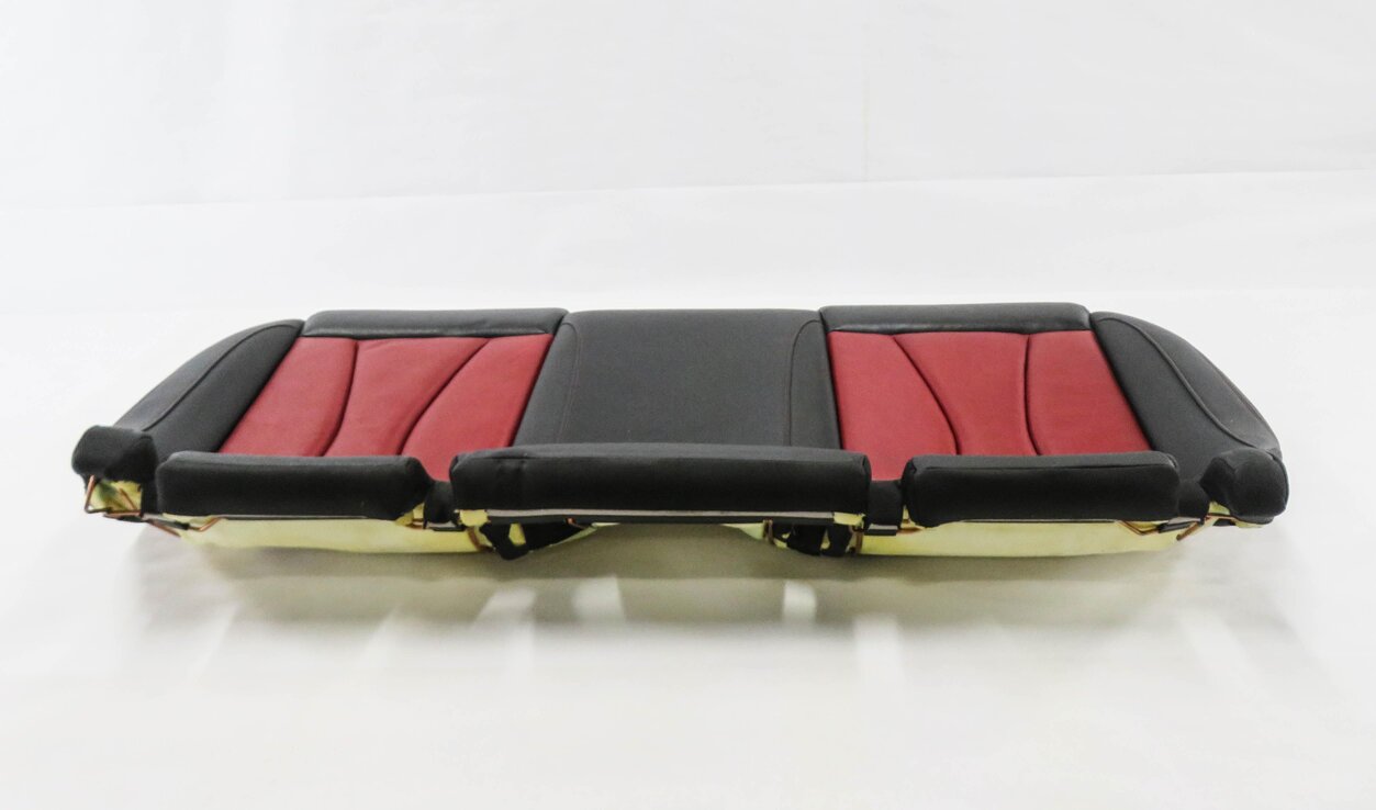 Thumbnail 2: 2015 AUDI S3 (8V) REAR LEFT / RIGHT LOWER BOTTOM SEAT CUSHION (BLACK & RED)
