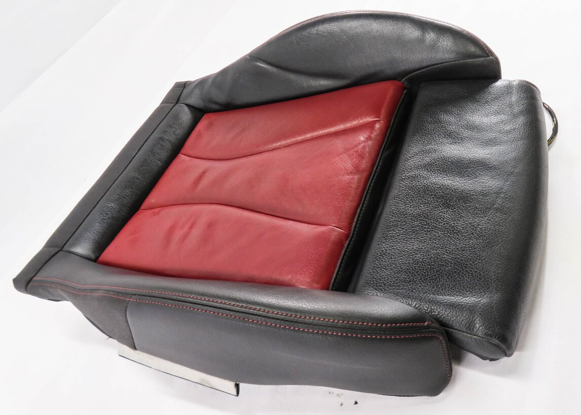 Thumbnail 3: 2015 AUDI S3 (8V) DRIVER FRONT LEFT LOWER BOTTOM SEAT CUSHION (BLACK & RED)