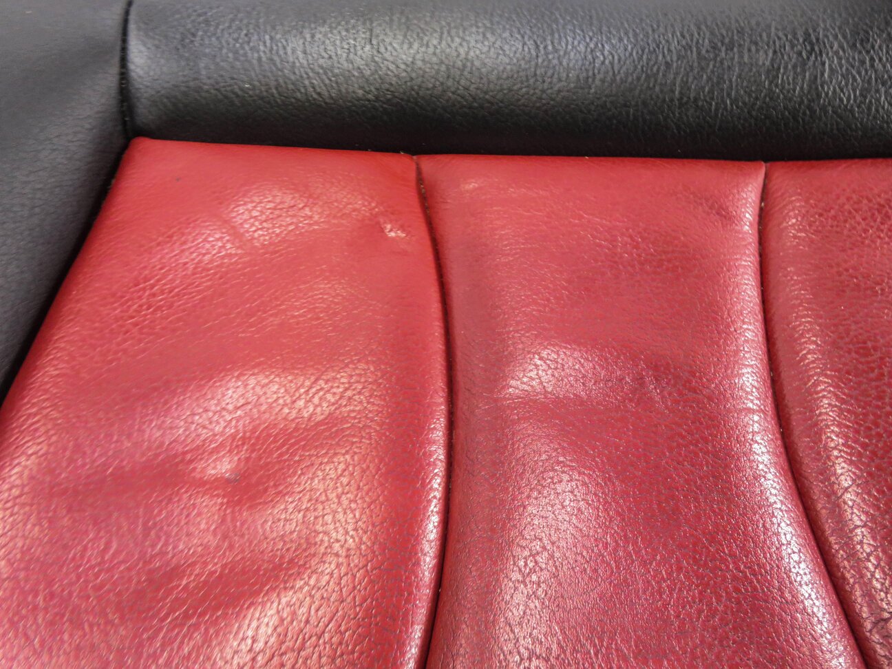 Thumbnail 8: 2015 AUDI S3 (8V) DRIVER FRONT LEFT LOWER BOTTOM SEAT CUSHION (BLACK & RED)