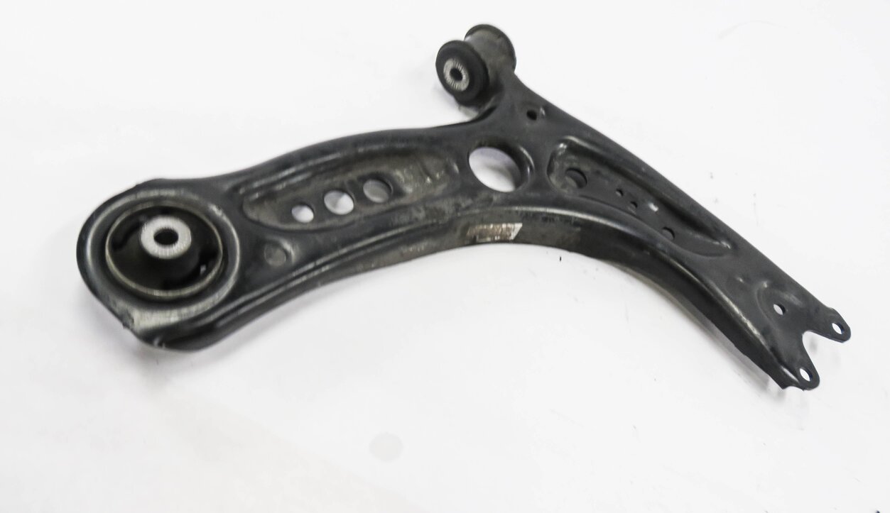 Thumbnail 2: 2015-2017 AUDI A3 S3 (8V) VW GOLF RIGHT FRONT PASSENGER LOWER CONTROL ARM