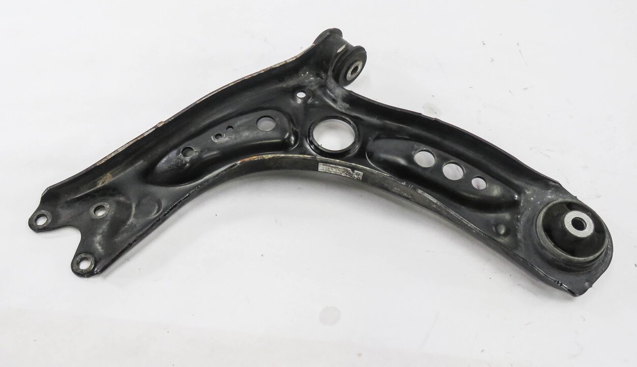 Thumbnail 4: 2015-2017 AUDI A3 S3 (8V) VW GOLF RIGHT FRONT PASSENGER LOWER CONTROL ARM