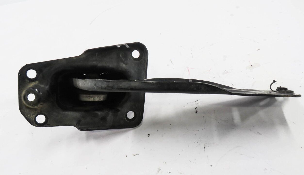 Thumbnail 5: 2015-2019 AUDI VW GOLF / A3 S3 RS3 TT (8V MK3) RIGHT PASSENGER REAR TRAILING ARM