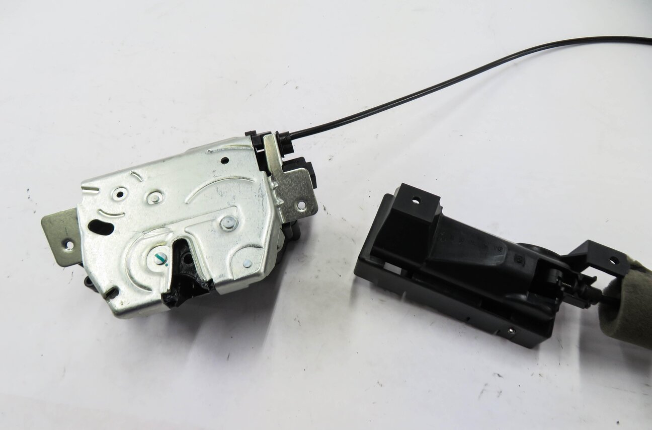 Thumbnail 5: 2008 MERCEDES GL550 (X164) REAR TRUNK LOCK LATCH ACTUATOR