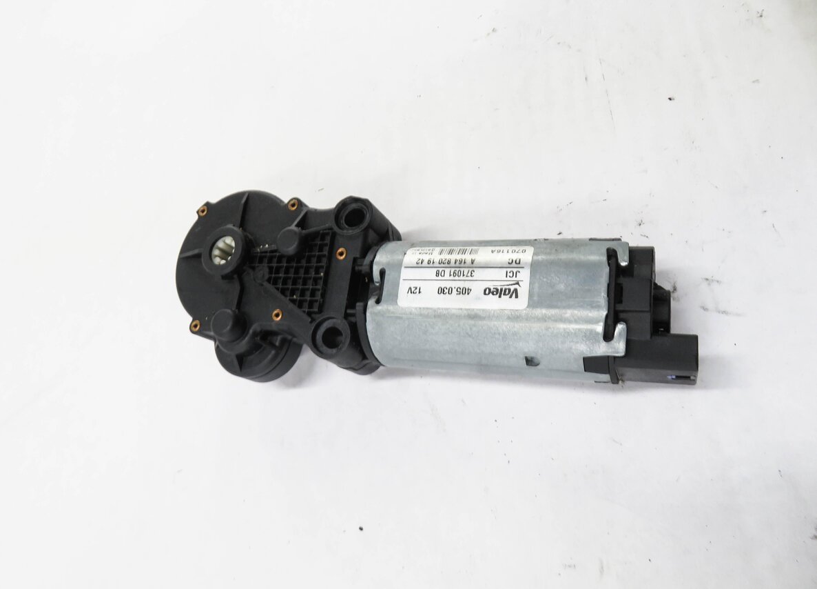 Thumbnail 3: 2008 MERCEDES GL550 (X164) REAR 3rd THIRD ROW SEAT ADJUSTMENT MOTOR