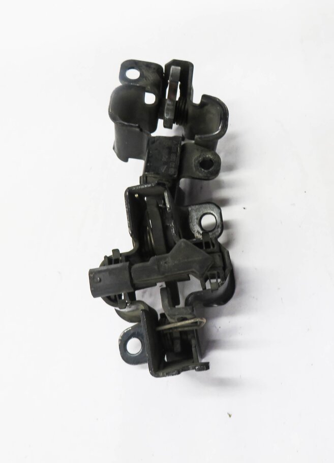 Thumbnail 3: 2008 MERCEDES GL550 (X164) FRONT LEFT & RIGHT LOWER HOOD LATCH SET-2