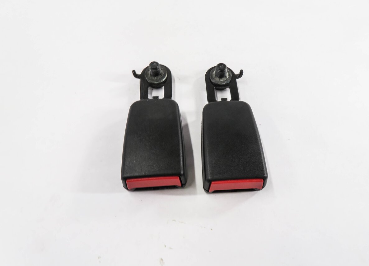 Thumbnail 2: 2008 MERCEDES GL550 (X164) REAR 3rd THIRD ROW SEAT SEATBELT BUCKLE RECEIVER SET