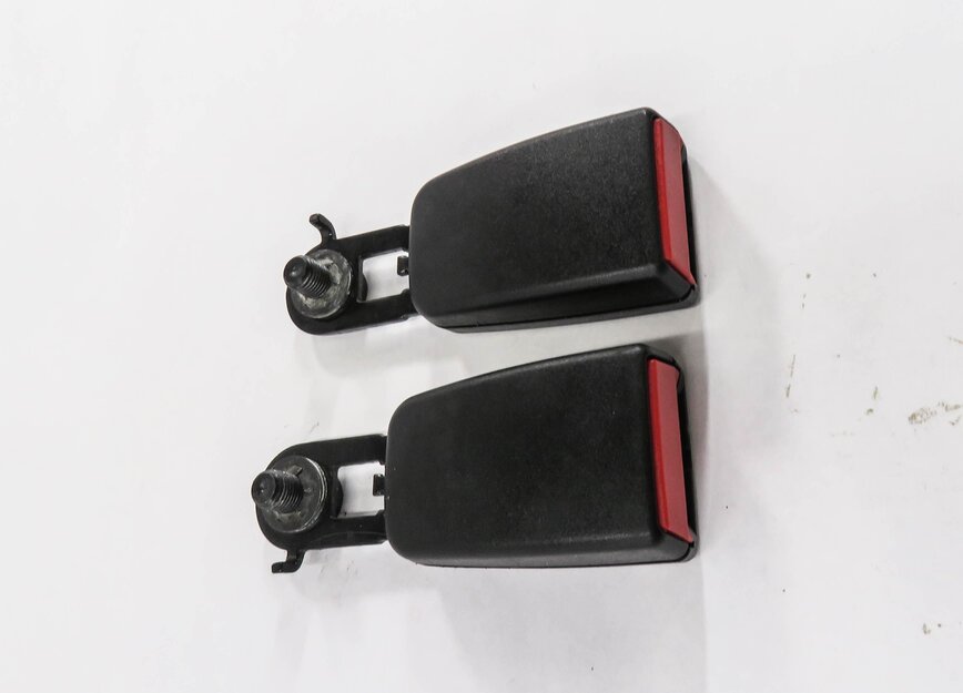 Thumbnail 3: 2008 MERCEDES GL550 (X164) REAR 3rd THIRD ROW SEAT SEATBELT BUCKLE RECEIVER SET