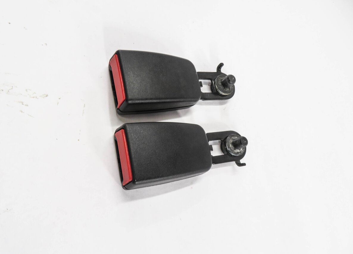 Thumbnail 4: 2008 MERCEDES GL550 (X164) REAR 3rd THIRD ROW SEAT SEATBELT BUCKLE RECEIVER SET