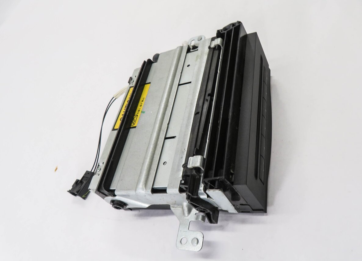Thumbnail 3: 2003-2013 MERCEDES BENZ - B E GL ML CLS R - CLASS RADIO STEREO 6-DISC CD CHANGER