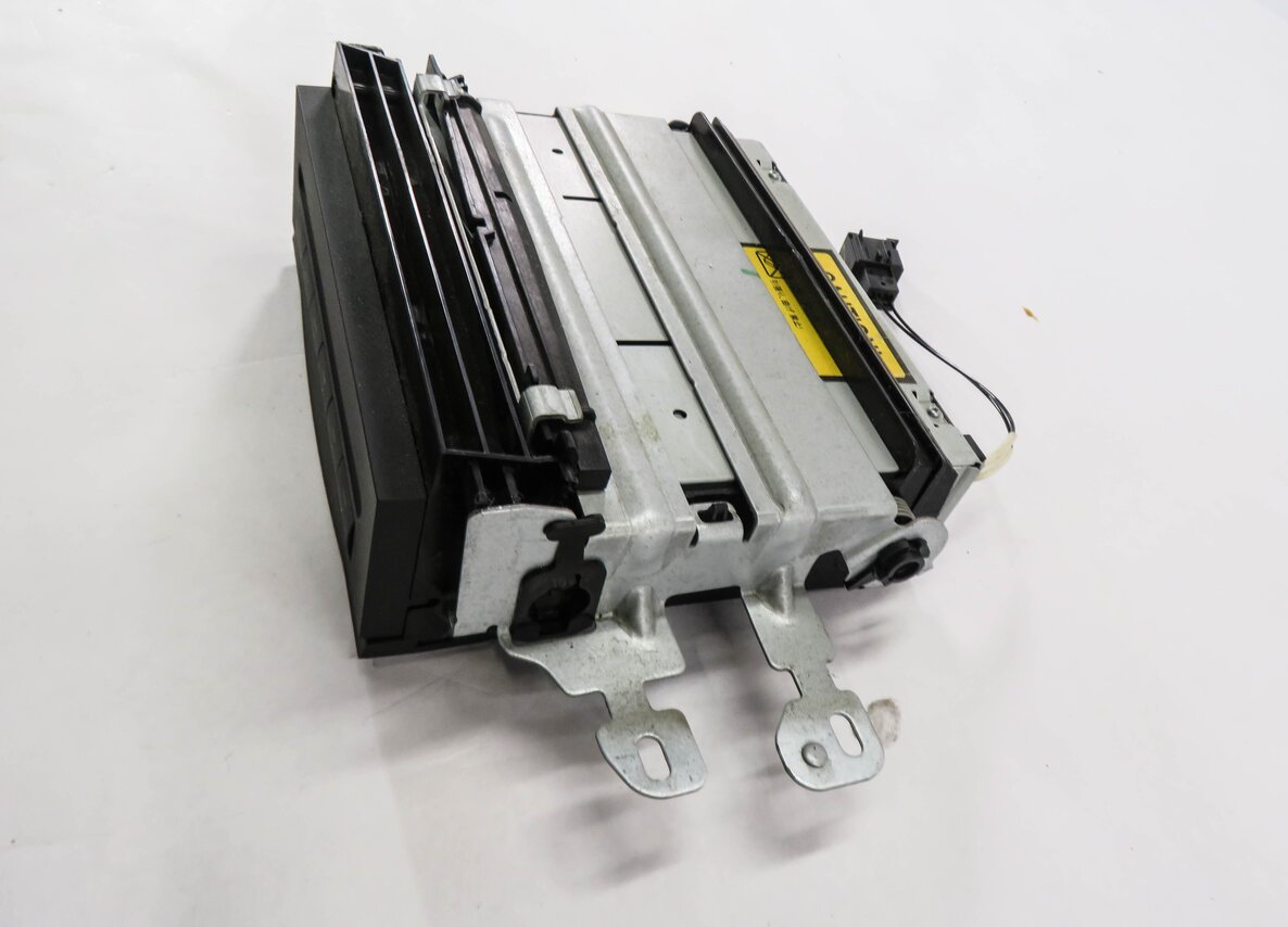 Thumbnail 4: 2003-2013 MERCEDES BENZ - B E GL ML CLS R - CLASS RADIO STEREO 6-DISC CD CHANGER