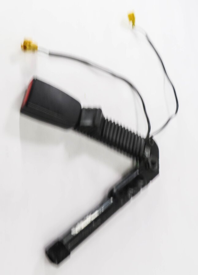 Thumbnail 3: 06-08 MERCEDES GL320 GL450 GL550 ML320 ML350 R350 - PASSENGER SEATBELT RECEIVER