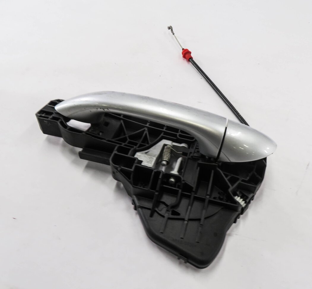 2008 MERCEDES GL550 (X164) LEFT REAR EXTERIOR DOOR HANDLE (IRIDIUM SILVER 775U)
