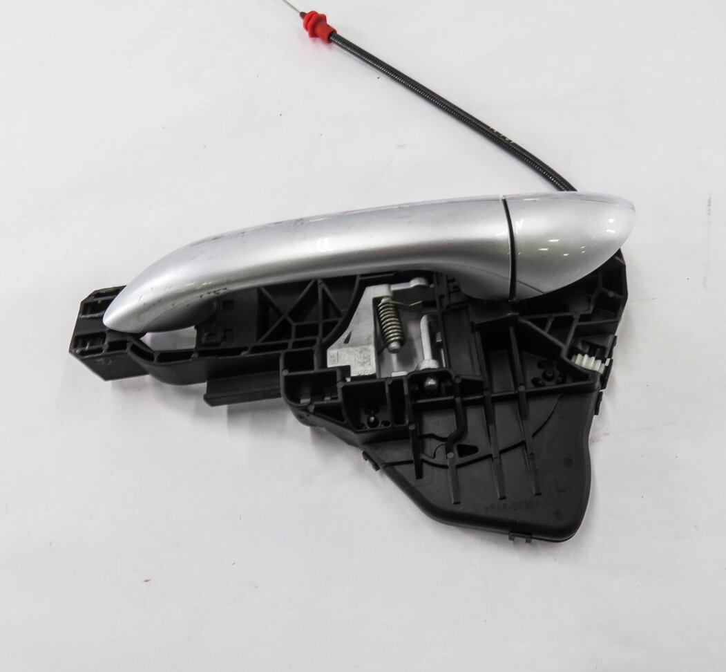 Thumbnail 2: 2008 MERCEDES GL550 (X164) LEFT REAR EXTERIOR DOOR HANDLE (IRIDIUM SILVER 775U)