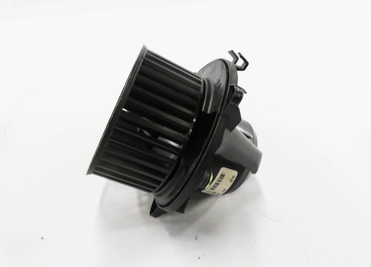 Thumbnail 4: 06-13 MERCEDES GL320 GL450 ML320 ML350 ML500 R350 - FRONT A/C BLOWER FAN MOTOR