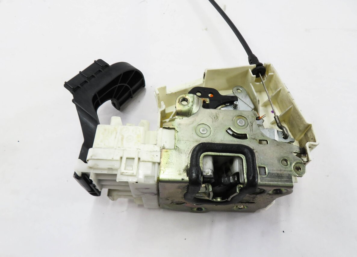 Thumbnail 6: 2008-2012 MERCEDES GL320 GL450 GL550 GL350 (X164) LEFT REAR DOOR LATCH ACTUATOR