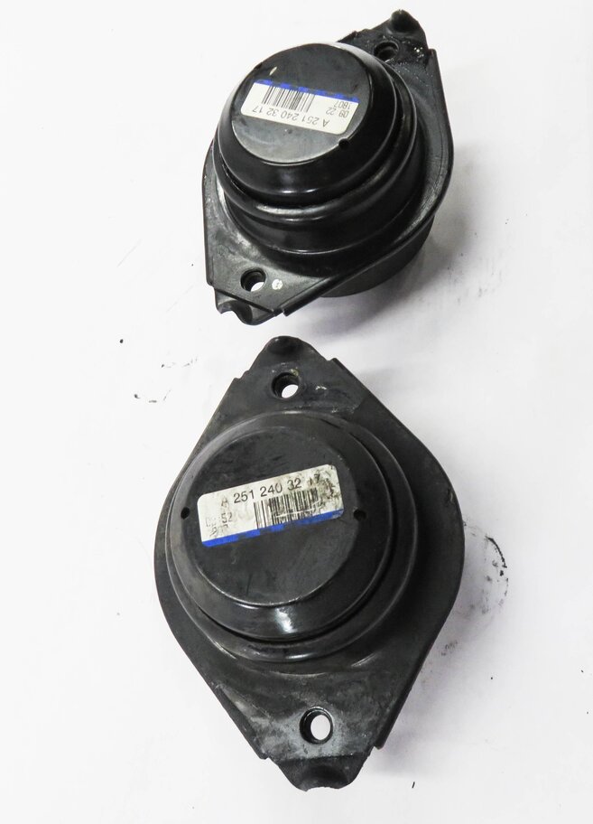 Thumbnail 4: 2008 MERCEDES GL550 (X164) 5.5L M273 V8 ENGINE - LEFT & RIGHT MOTOR MOUNT SET
