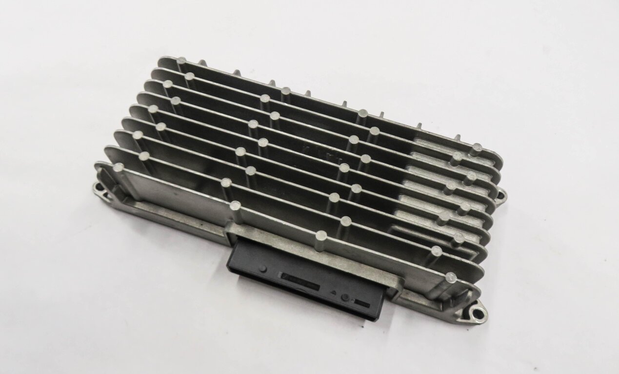 2013-2016 AUDI A4 S4 (B8 8K) RADIO STEREO AUDIO AMP AMPLIFIER (8UQ / 8YN)