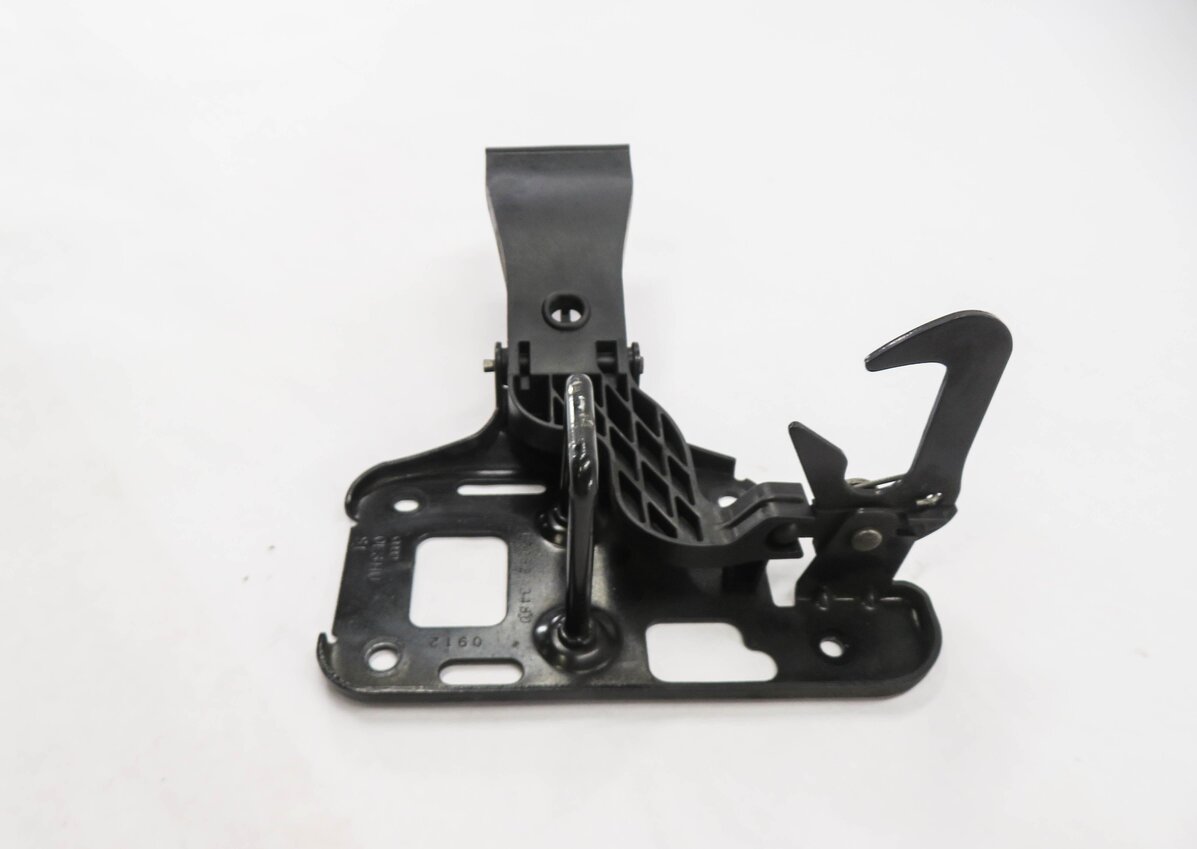 Thumbnail 3: 2013 AUDI S4 (B8 8K) FRONT HOOD SAFETY LATCH CATCH RELEASE LEVEL HANDLE