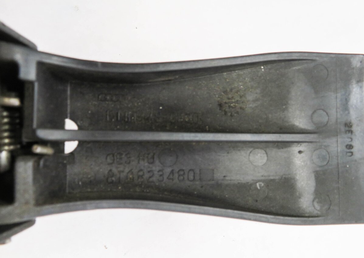 Thumbnail 5: 2013 AUDI S4 (B8 8K) FRONT HOOD SAFETY LATCH CATCH RELEASE LEVEL HANDLE