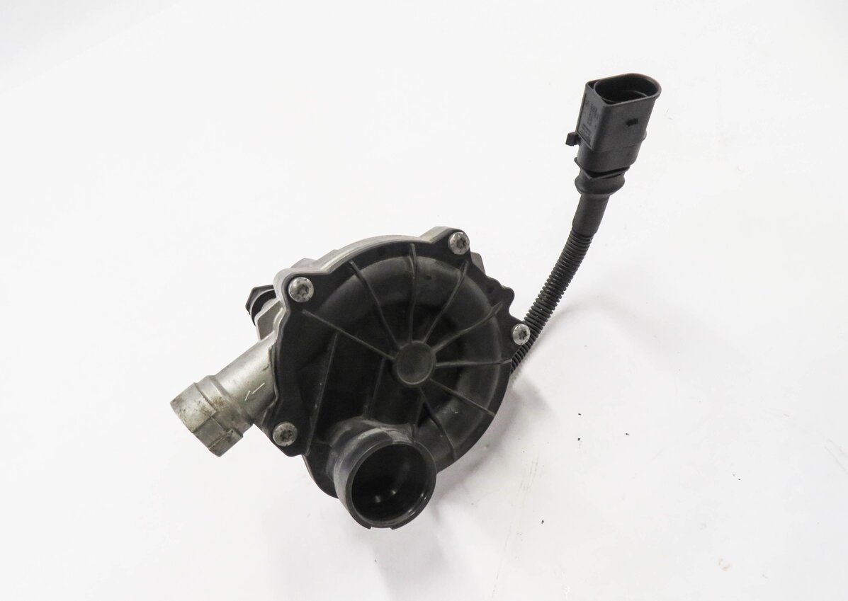 2013-2017 AUDI S4 S5 S8 (B8 8K 8T D4 4H) 3.0L / 4.0L ENGINE - AIR INJECTION PUMP