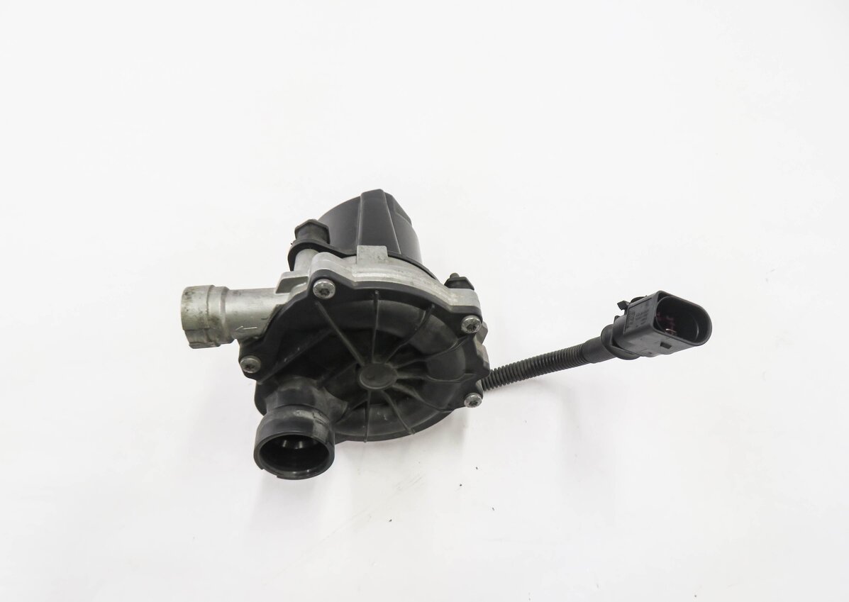 Thumbnail 2: 2013-2017 AUDI S4 S5 S8 (B8 8K 8T D4 4H) 3.0L / 4.0L ENGINE - AIR INJECTION PUMP