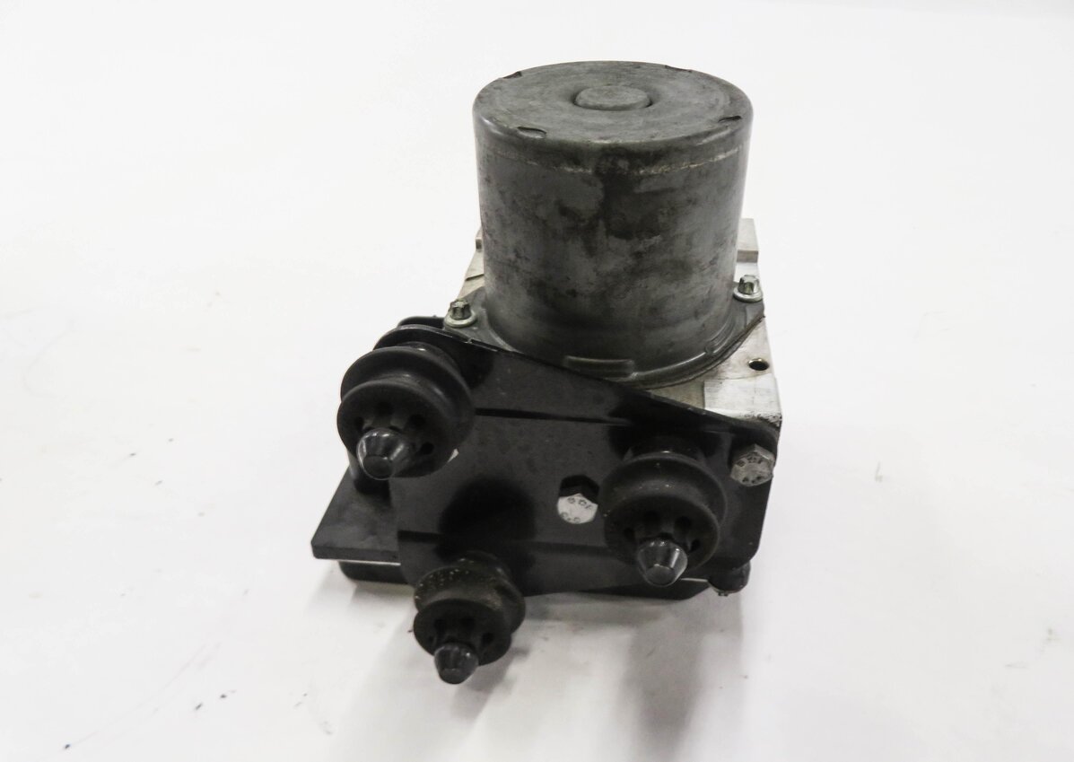 Thumbnail 3: 2013-2014 AUDI A4 A5 S4 S5 (B8 8K 8T) QUATTRO AWD - ABS ESP BRAKE PUMP w/ MODULE