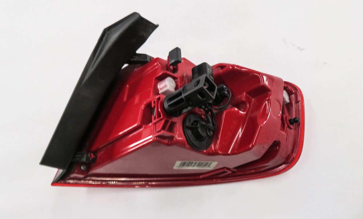 Thumbnail 5: 2013-2016 AUDI A4 S4 (B8 8K) LEFT DRIVER OUTER LED TAILLIGHT BRAKE LIGHT LAMP