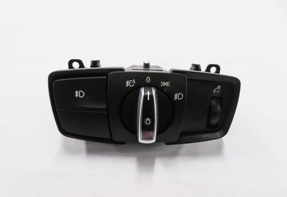 Thumbnail 2: 2014-2018 BMW X5 (F15) HEADLIGHT SWITCH (BLACK)