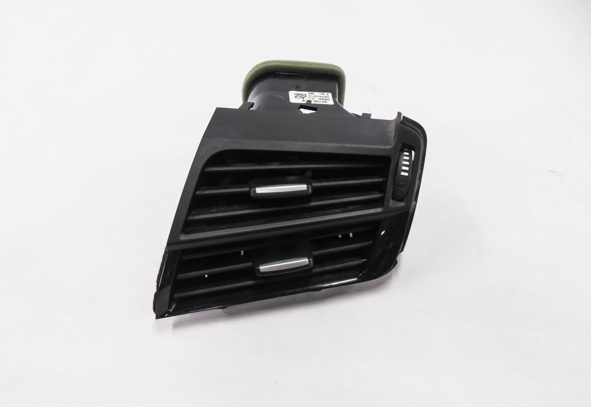 Thumbnail 2: 2015 BMW X5 (F15) RIGHT FRONT PASSENGER DASH HEATER A/C AIR VENT