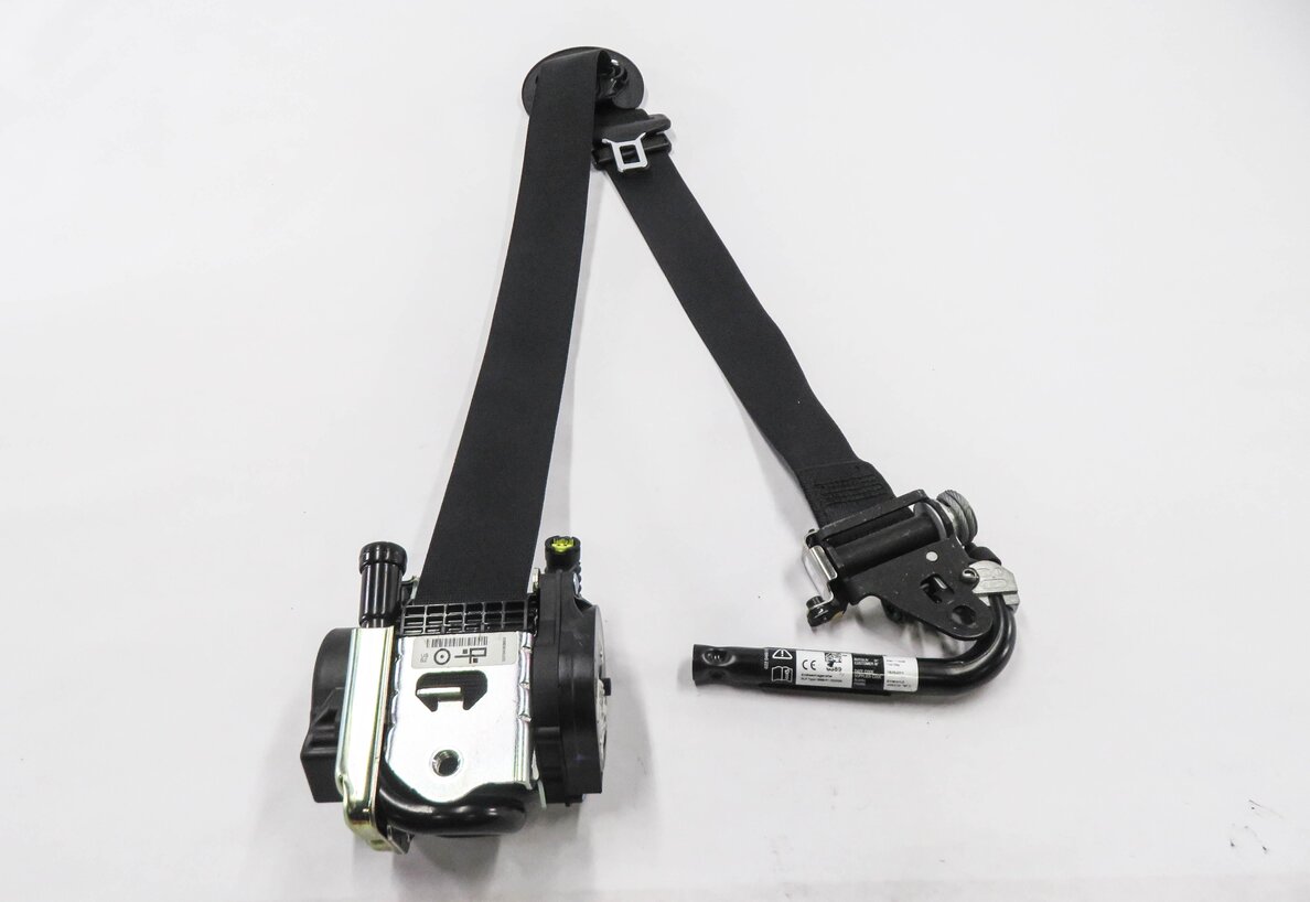 Thumbnail 4: 2014-2019 BMW X5 X6 (F15 F16) RIGHT FRONT PASSENGER SEATBELT RETRACTOR (BLACK)