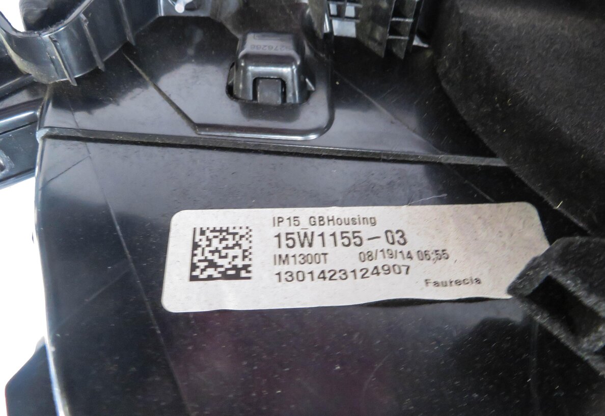 Thumbnail 7: 2014-2019 BMW X5 X6 (F15 F16) GLOVE BOX STORAGE COMPARTMENT ASSEMBLY (BLACK)