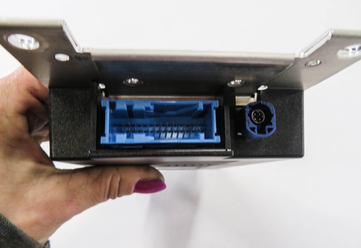 Thumbnail 5: 2014-2020 BMW 228i 330i 428i 430i 435i M3 M4 X3 X5 X6 X6M - BLUETOOTH MODULE