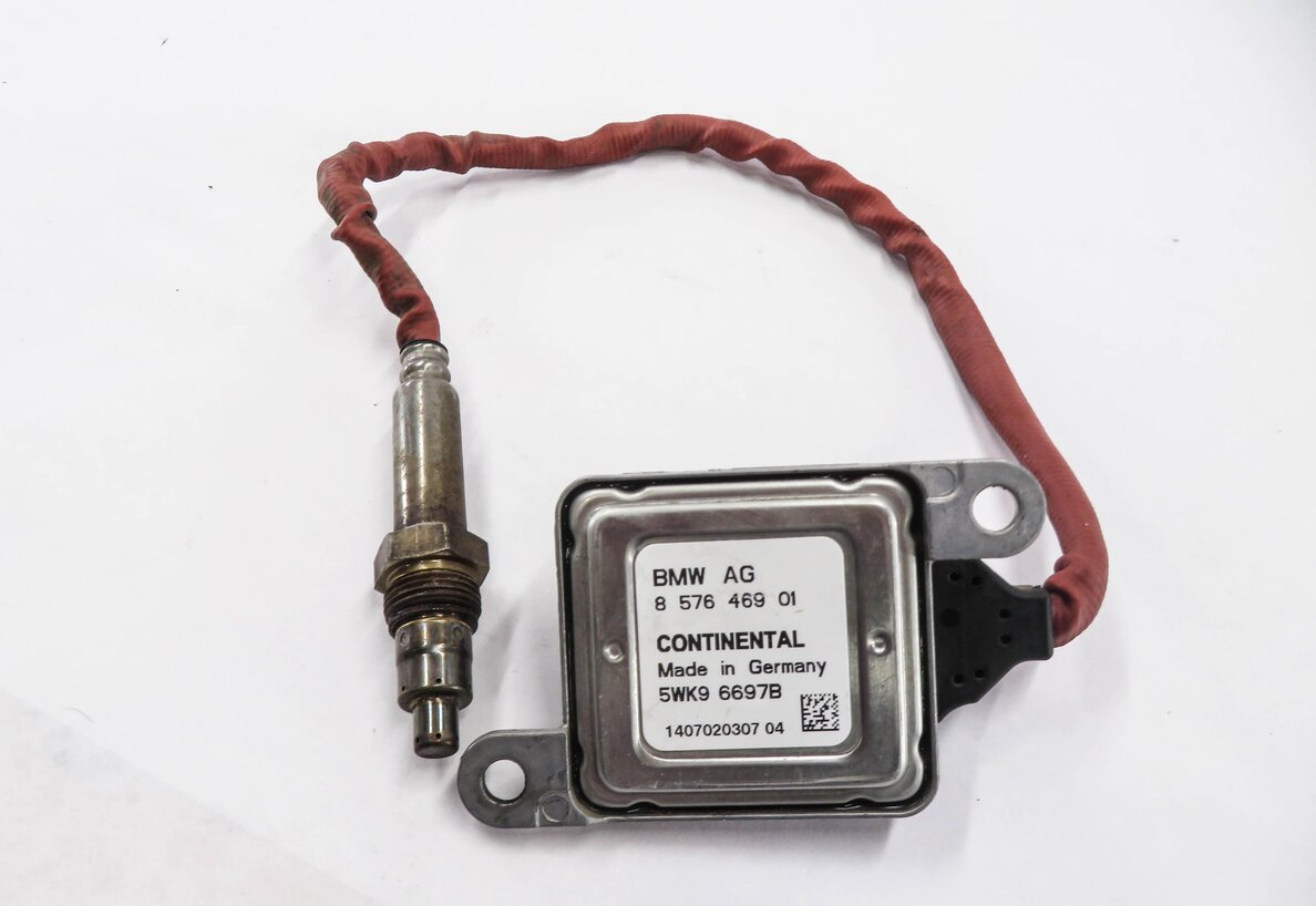 Thumbnail 4: 2015 BMW X5 (F15) 3.0L N57Y DIESEL ENGINE - NITROGEN OXIDE NOX SENSOR PROBE